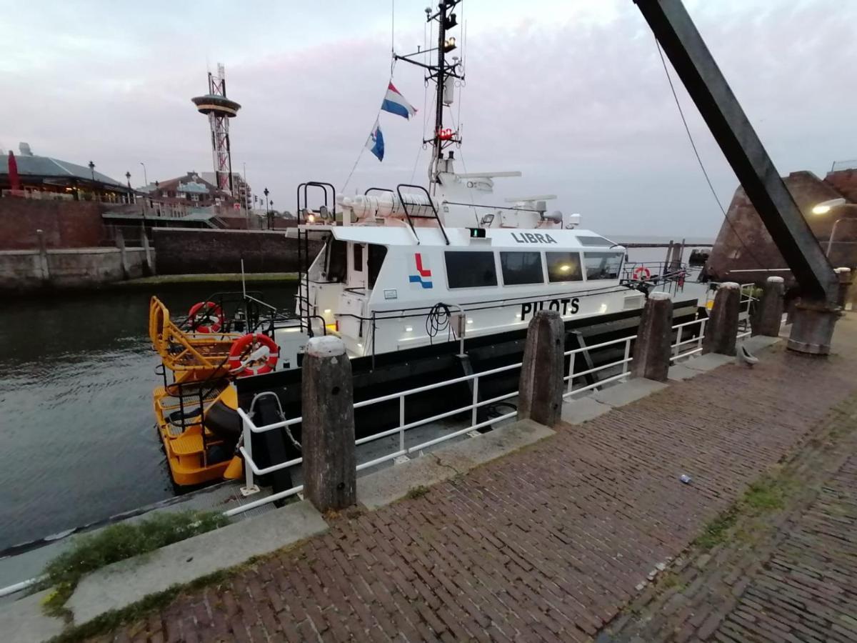 De Notenbalk Aan Zee Bed & Breakfast Vlissingen Exterior foto